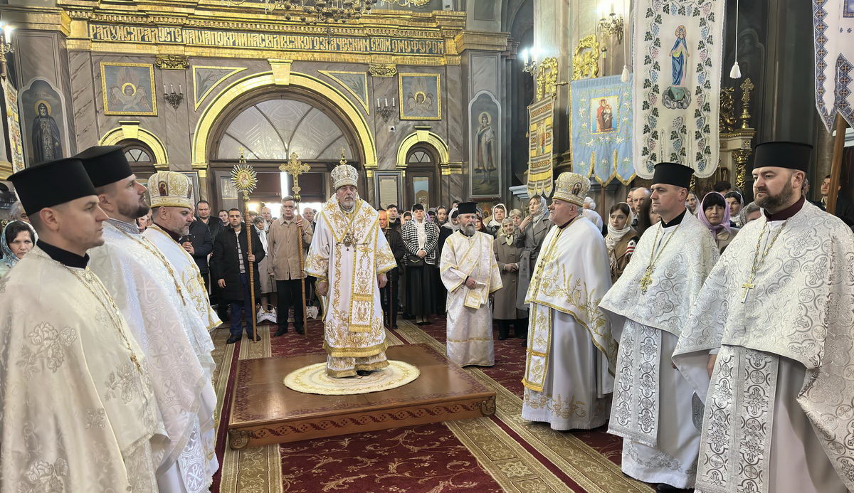 Святкове Богослужіння у день Світлого Христового воскресіння
