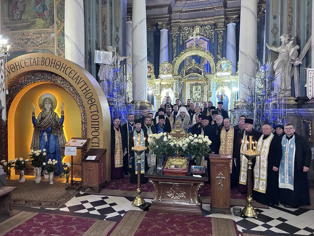Збори духовенства Івано-Франківського, Галицького, Городенківського, Долинського, Калуського, , Надвірнянського, Рогатинського, та Яремчанського деканатів