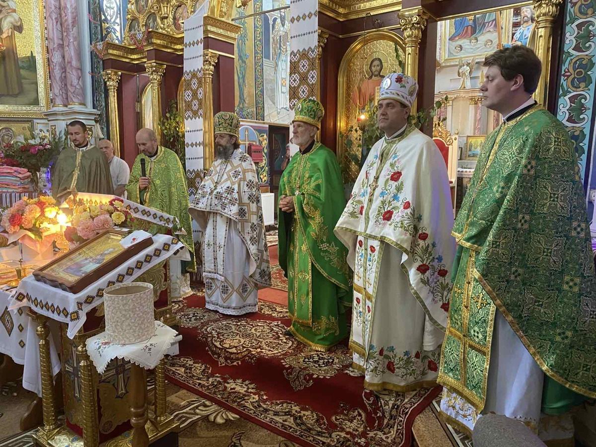Святкове Богослужіння в храмі Святого Володимира Великого смт. Кути