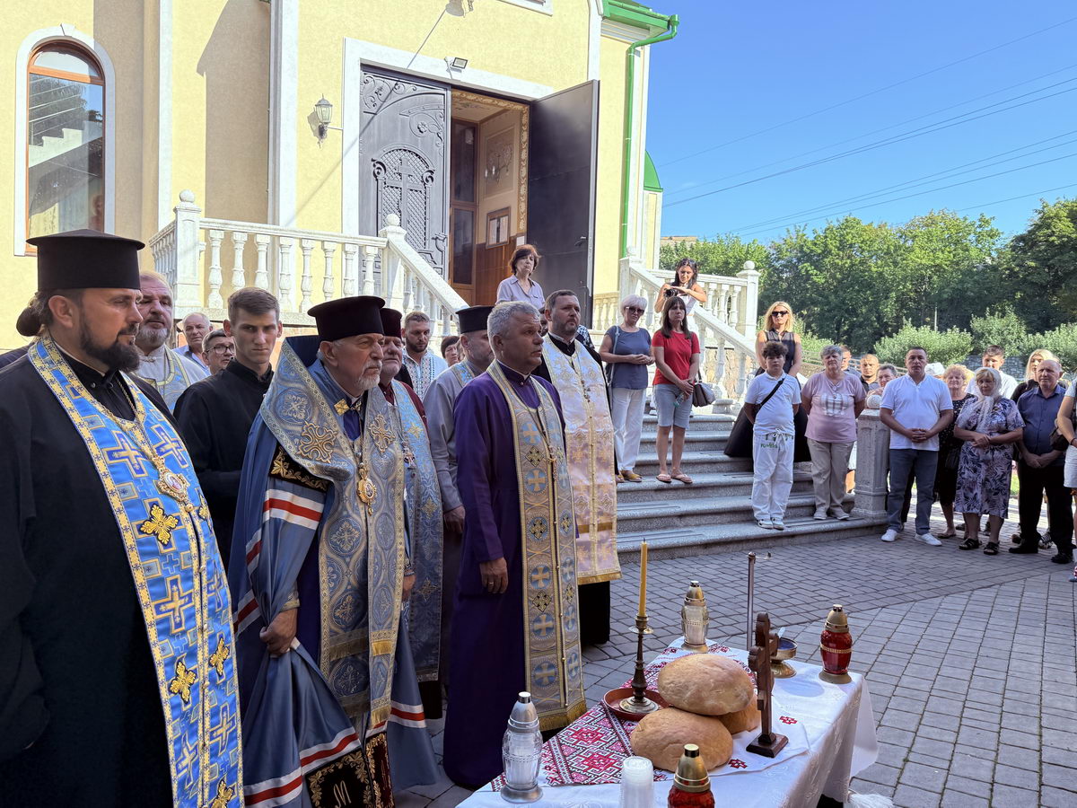 Богослужіння у день свята Успіння Пресвятої Богородиці 