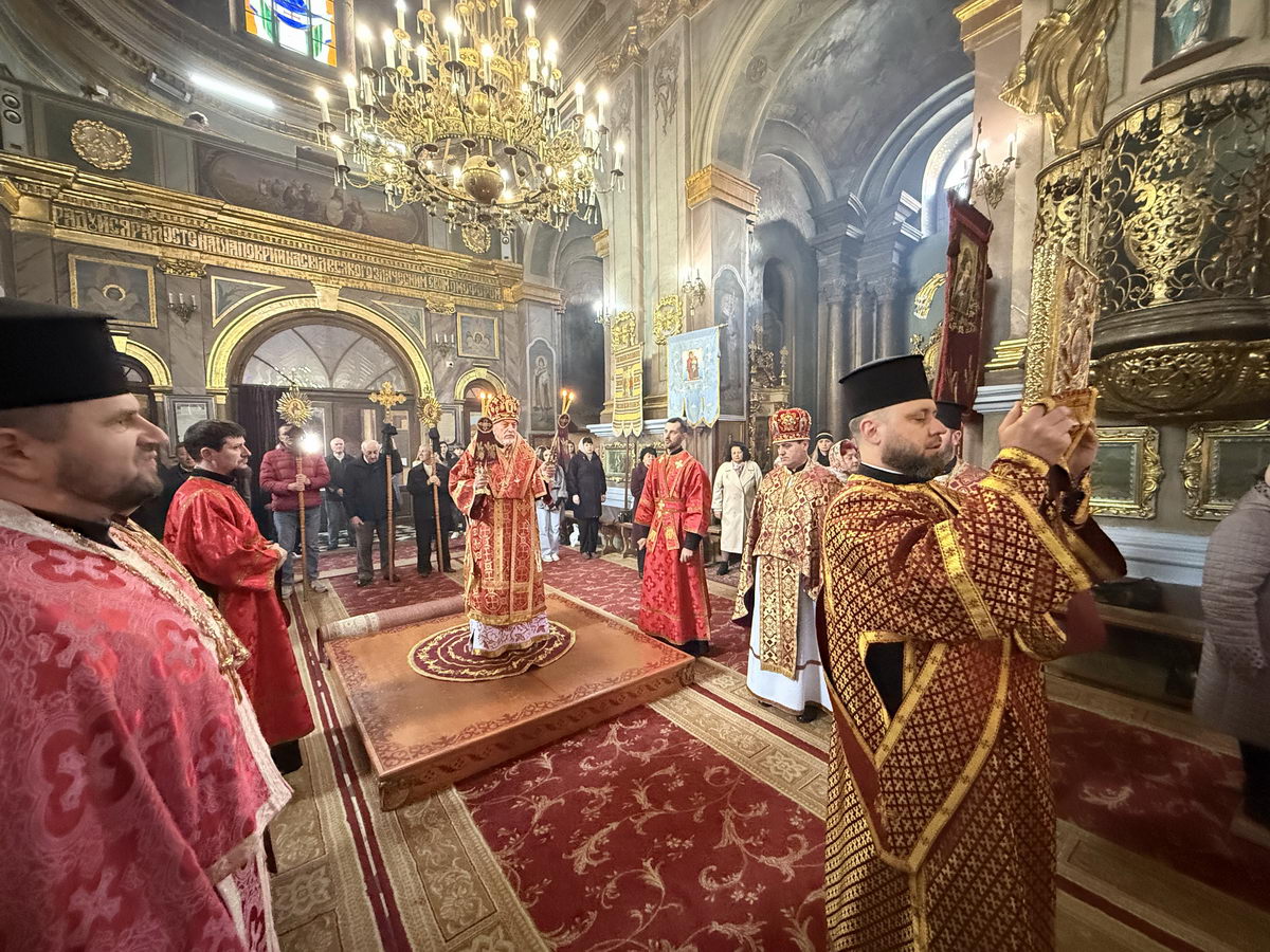 Архієрейське Богослужіння у четверту неділю Великого посту
